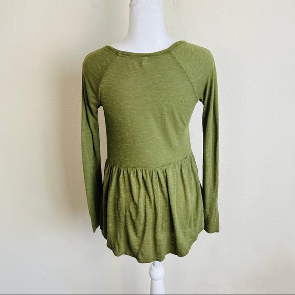 Olive Green Embroidered Crochet Peplum Long Sleeve Blouse - Picture 2 of 8